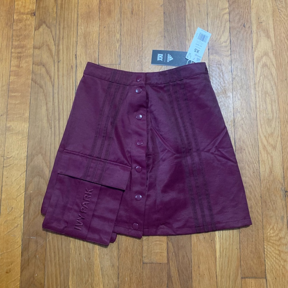 Ivy Park Bugundy Skirt